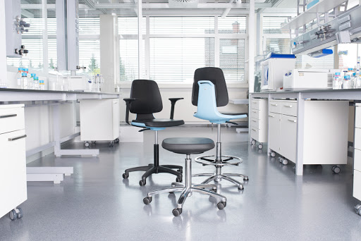 Selecting Lab Chairs with Armrests